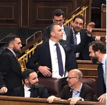 L'autèntic enemic dels "progres" antiindependentistes? Nosaltres, les que qüestionem l'ordre establert. Les de sempre. 